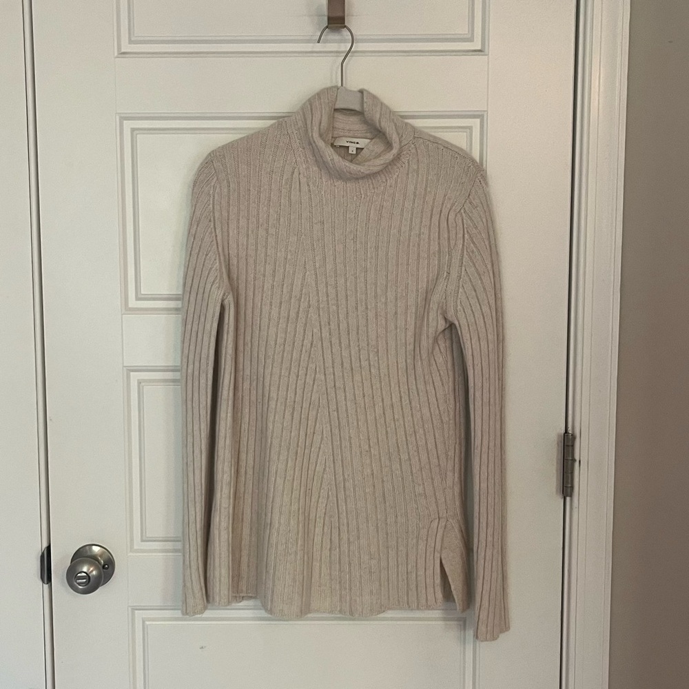 Vince Cream Asymmetrical Sweater | S